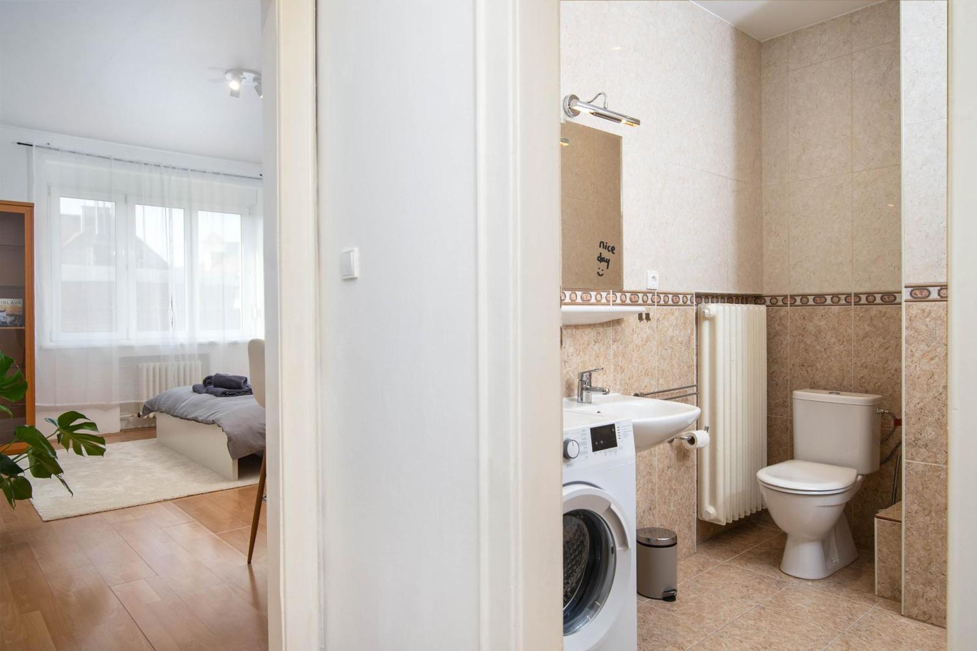 Best Location Apartment Air-Conditioned Bratislava Exterior photo